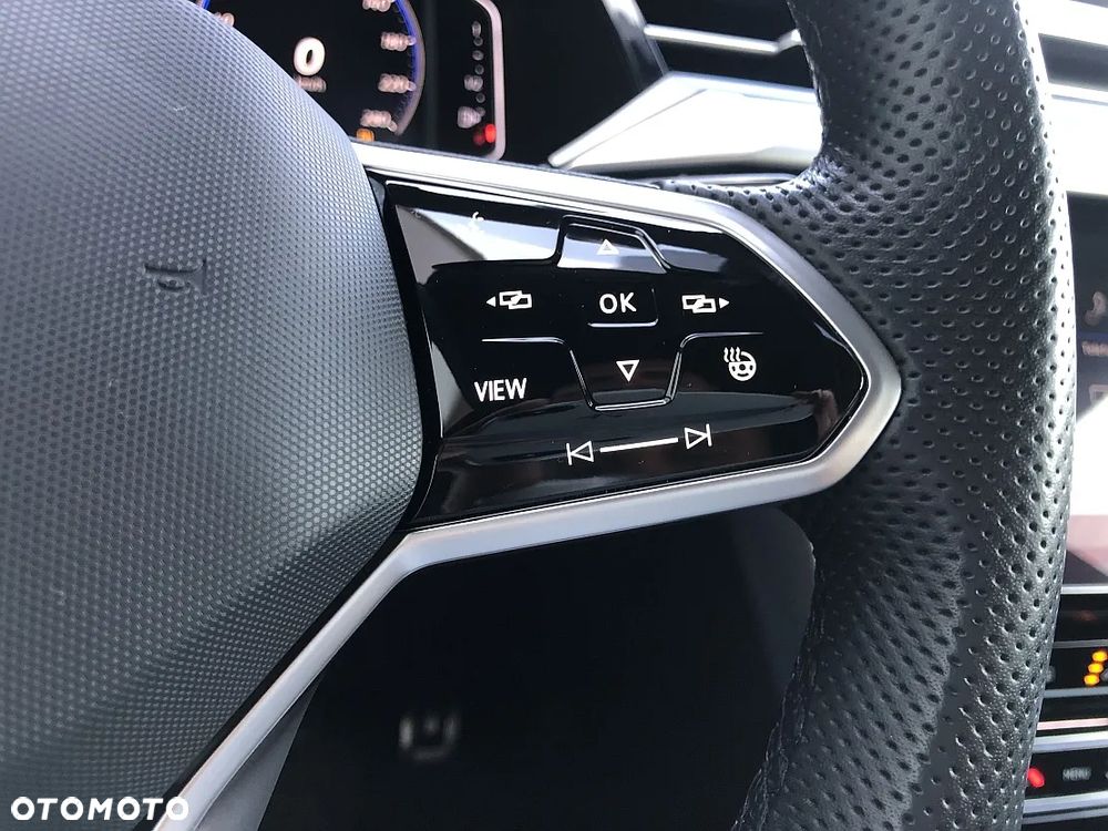 Volkswagen Arteon 2.0 TDI R-Line DSG - 24