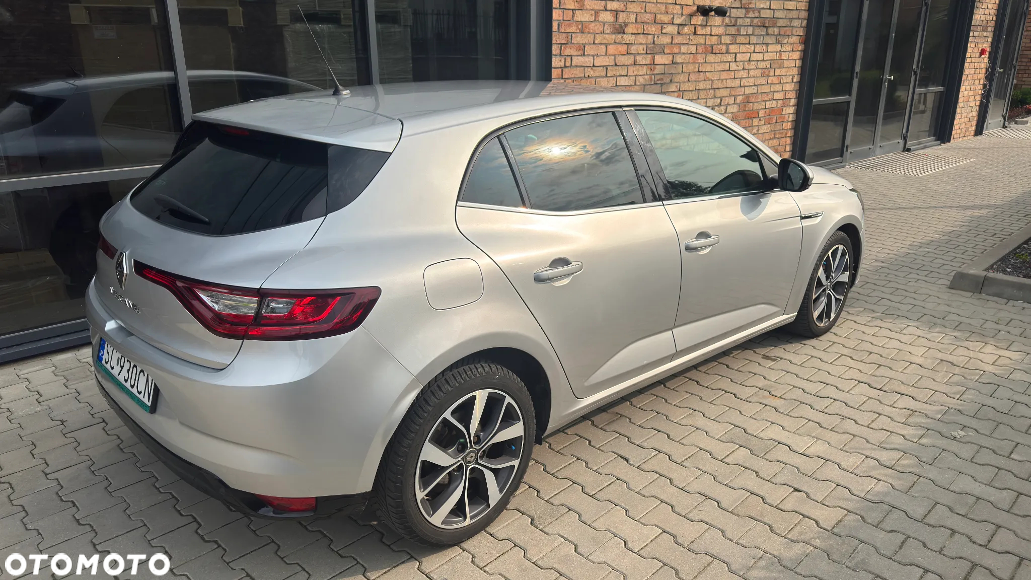 Renault Megane 1.6 dCi GT EDC - 3