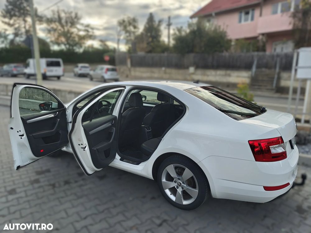 Skoda Octavia 2.0 TDI ELEGANCE - 7