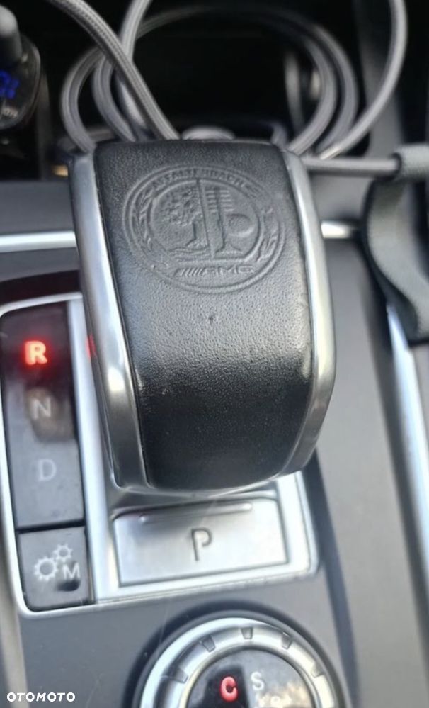 Mercedes-Benz GLA - 9