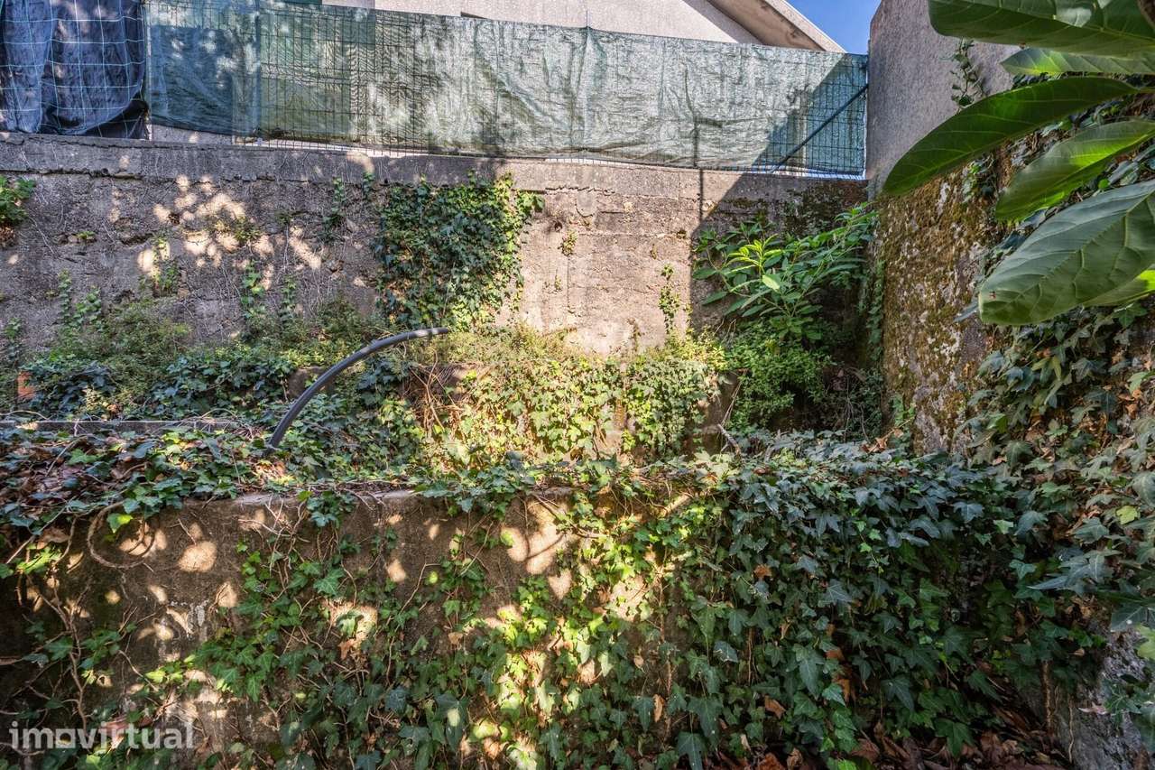 Casa para remodelar inserida em terreno de 1168 m2 - Grande imagem: 5/15