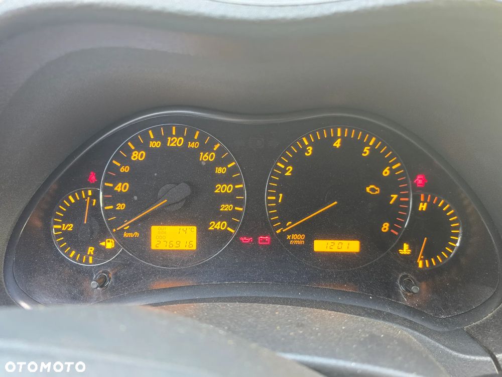 Toyota Avensis 2.0 VVT-i Sol - 6