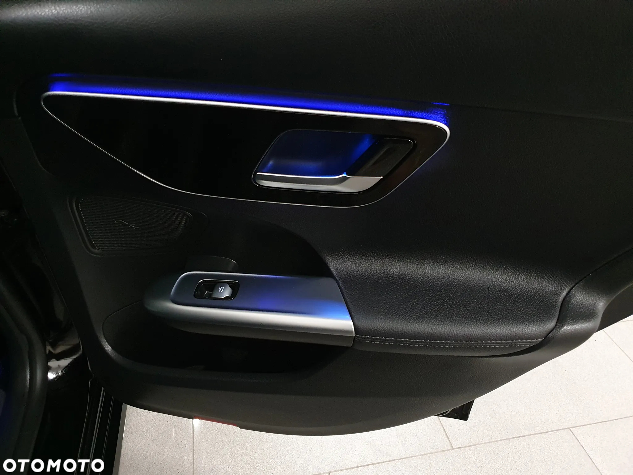 Mercedes-Benz Klasa C 220 d T 9G-TRONIC - 23
