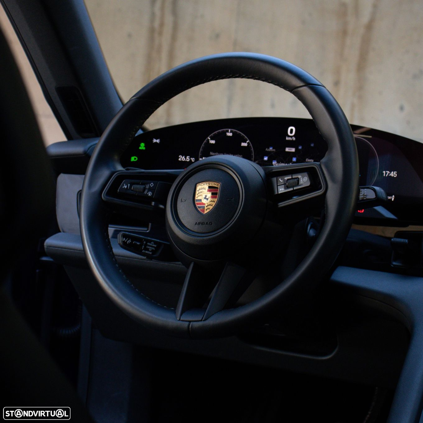 Porsche Taycan Standard - 18
