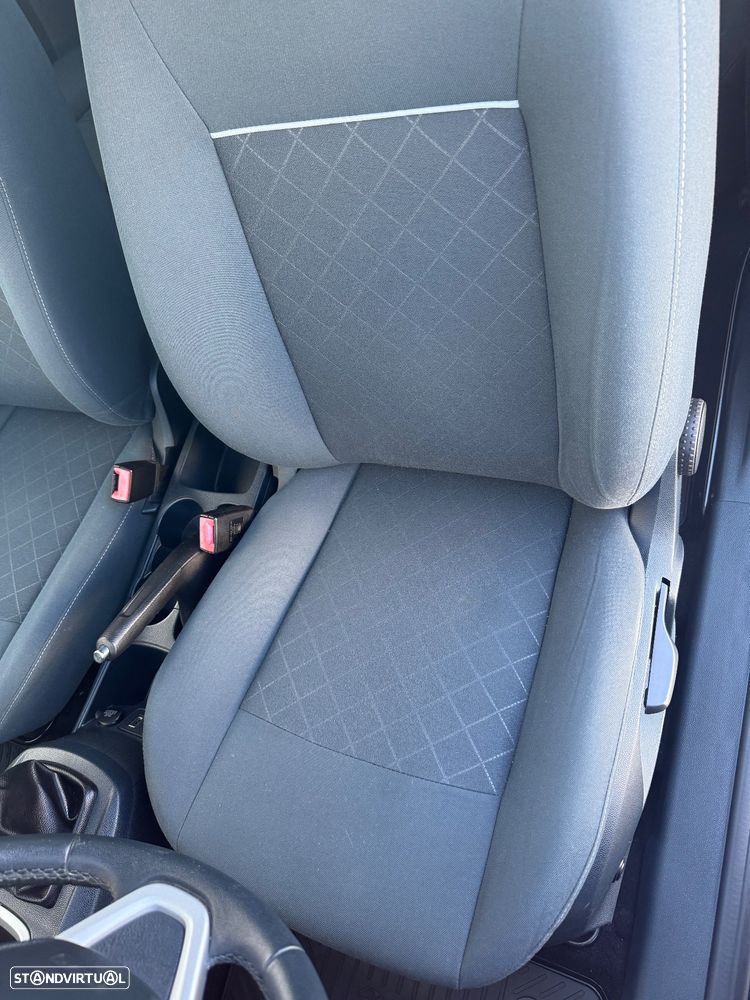 Ford Fiesta 1.25 Techno - 15
