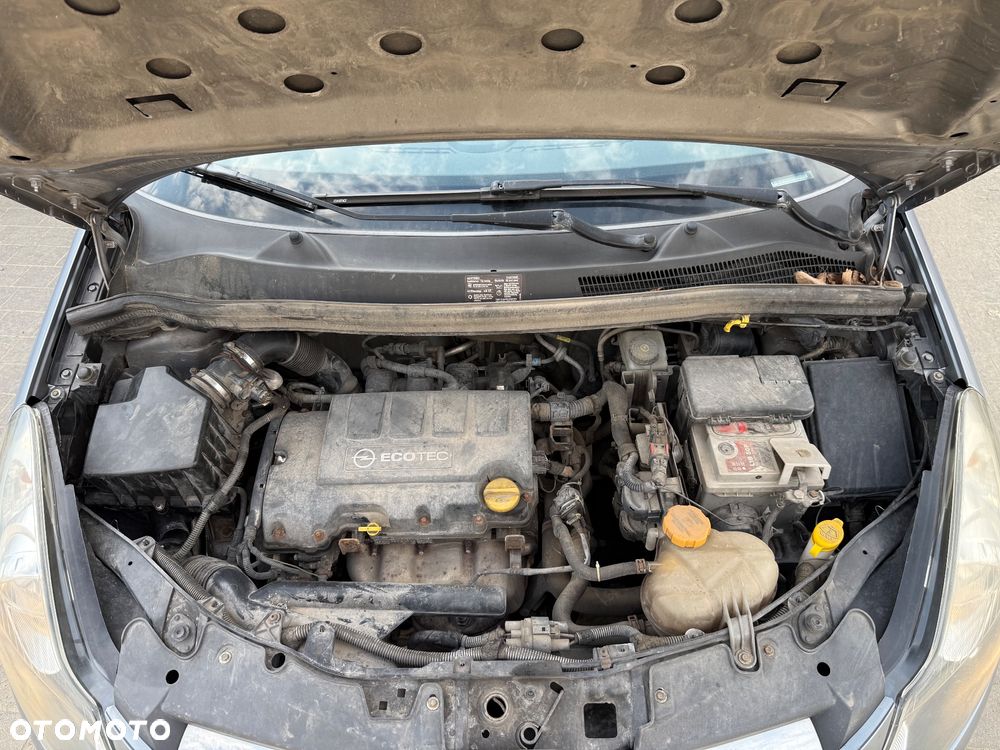 Opel Corsa 1.2 16V 111 - 11