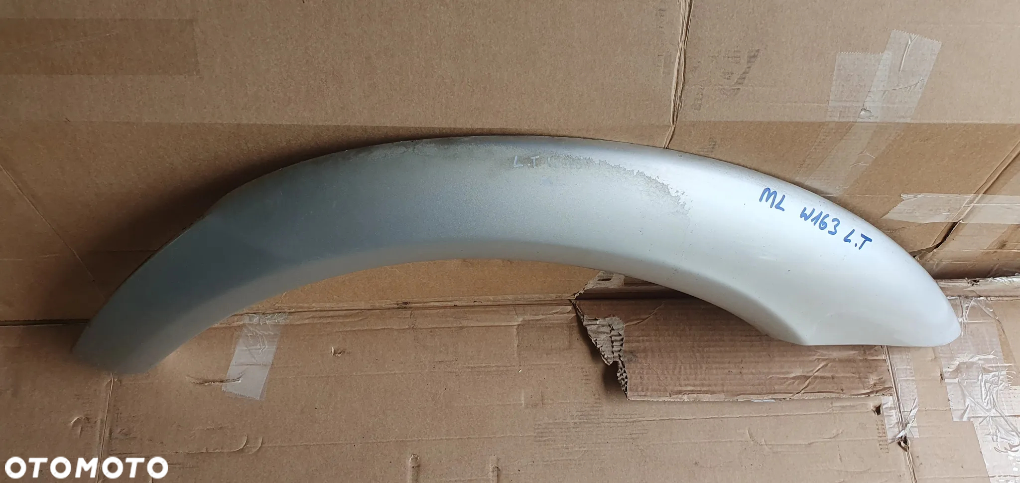 Listwa ozdobna błotnika lewy tył tylna lewa AMG Mercedes ML W163 Lift A1636903340 - 2