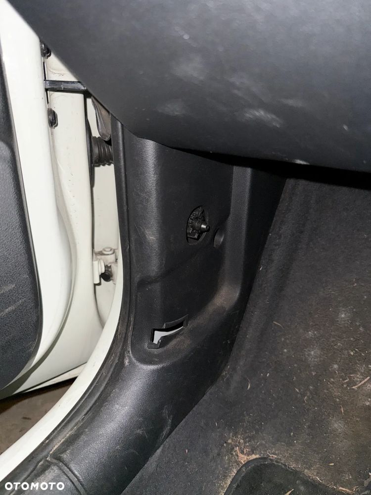 Audi A1 3-drzwiowe 1.2 TFSI S line edition - 5