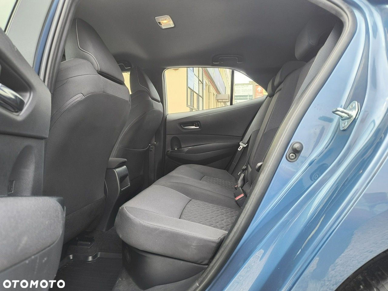 Toyota Corolla - 13