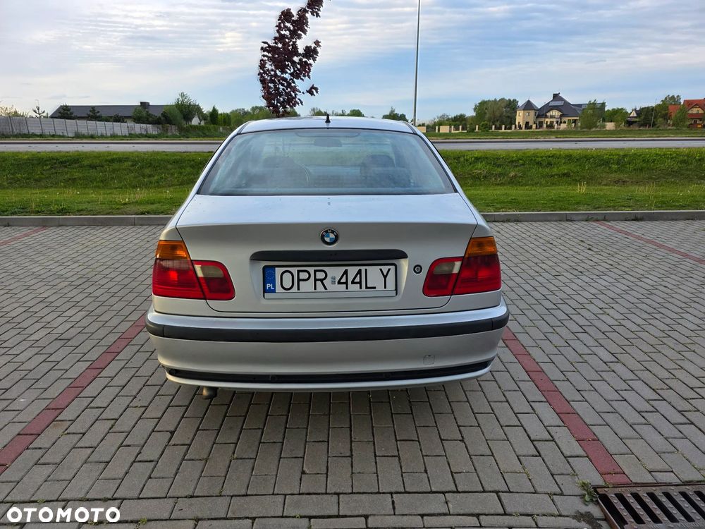 BMW Seria 3 - 10