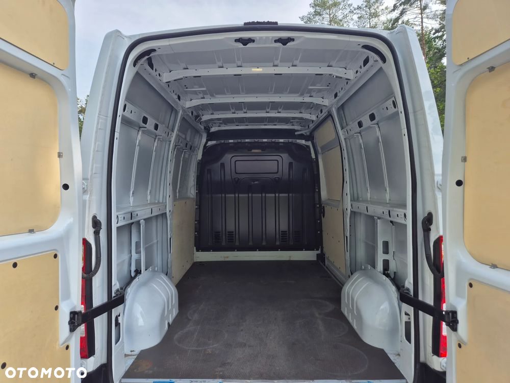 Renault Master L2H2 - 11