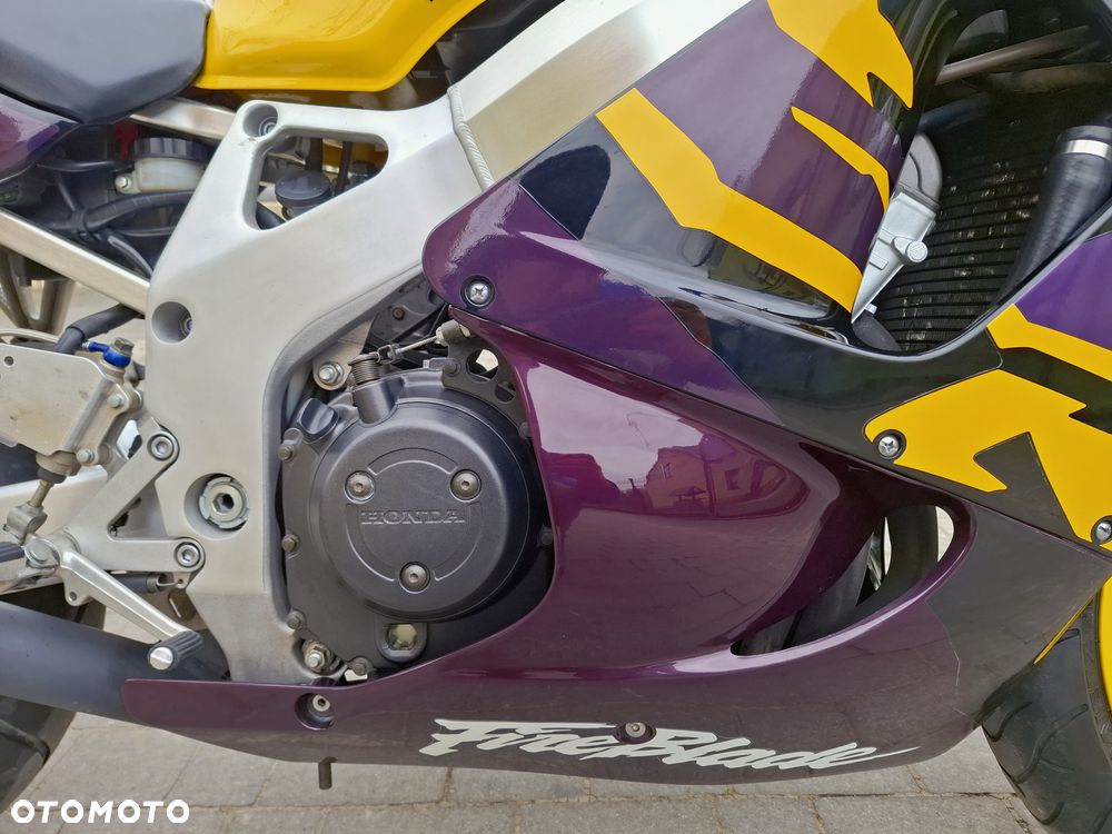 Honda CBR - 12