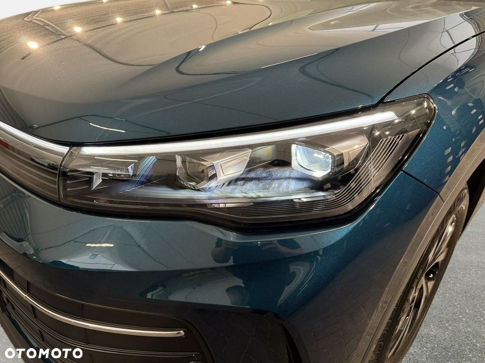 Volkswagen Tiguan - 10