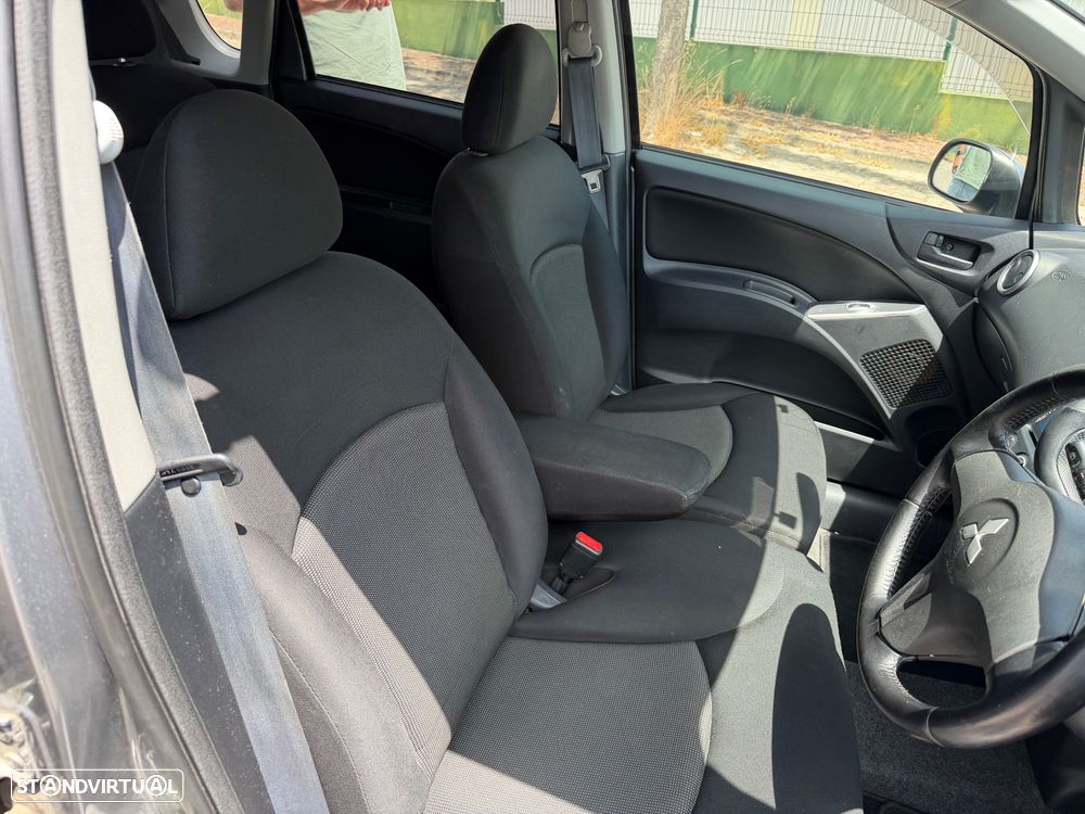 Mitsubishi Colt 1.3 Intense P.Segurança CA - 10