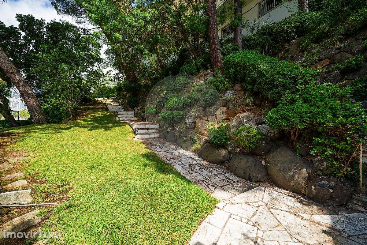 Moradia T8 para venda - Grande imagem: 2/30