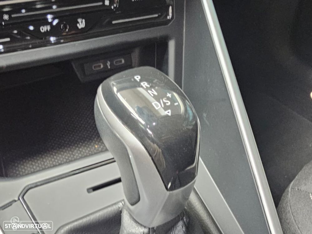 VW Taigo 1.0 TSI Urban DSG - 8