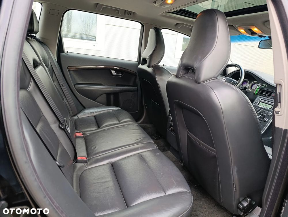 Volvo V70 2.5T Momentum - 32