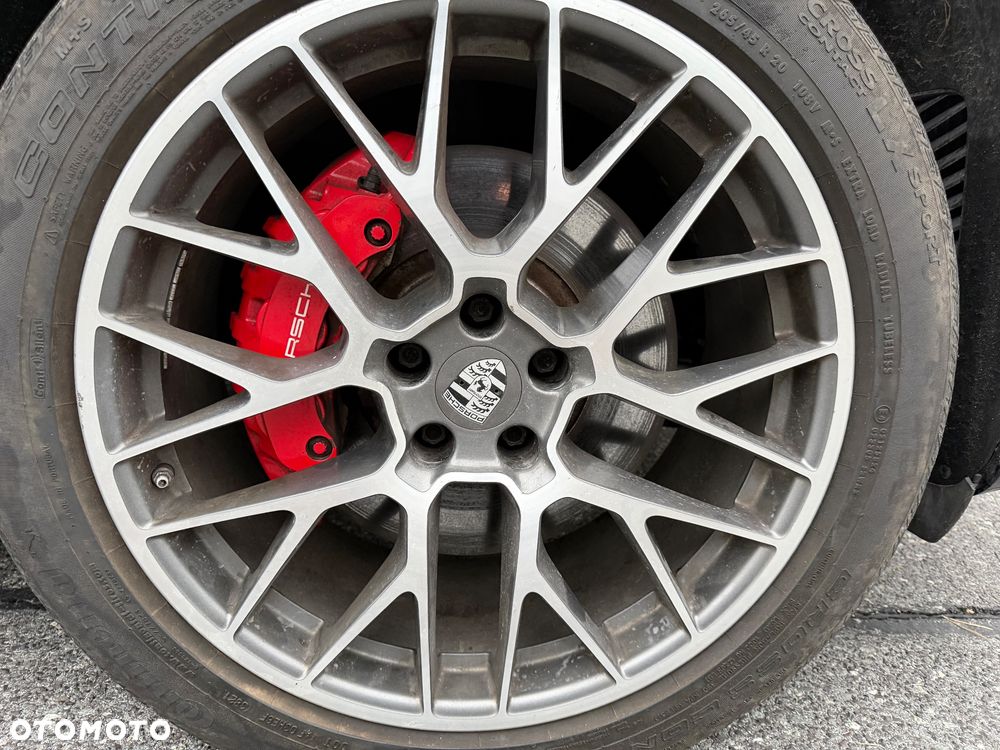 Porsche Macan Turbo Performance - 25