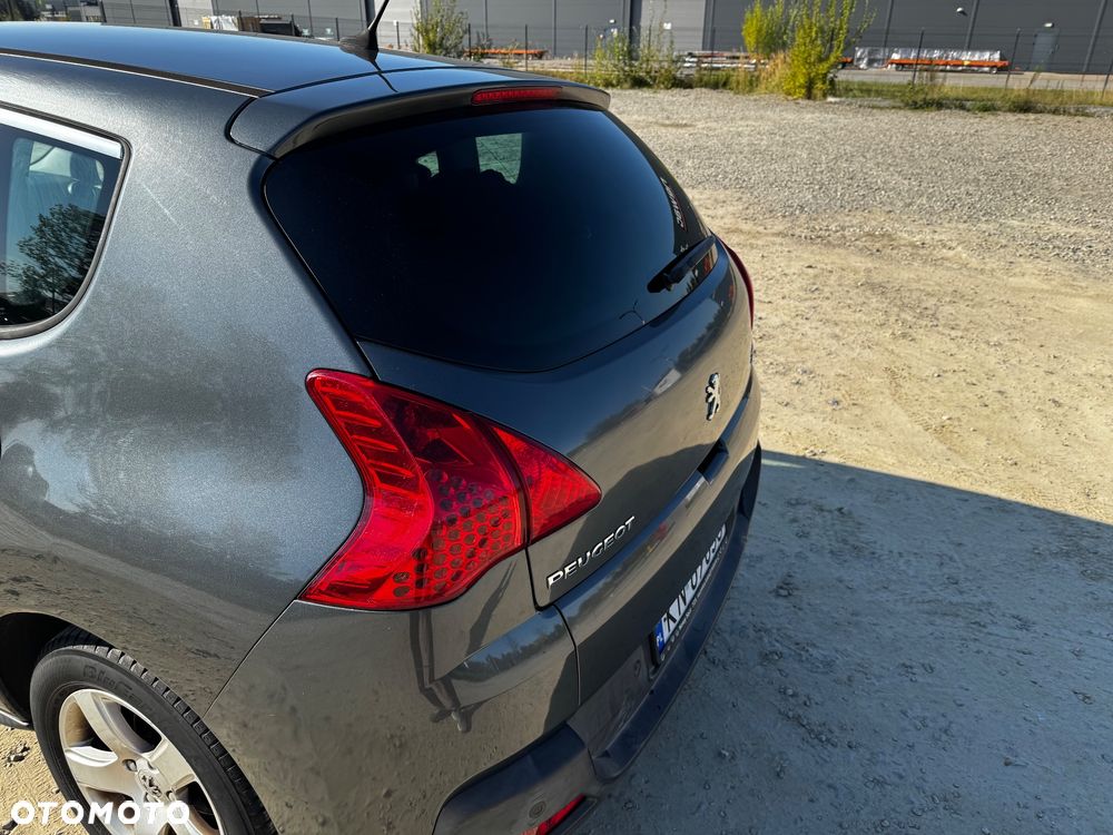 Peugeot 3008 1.6 HDi Premium - 14