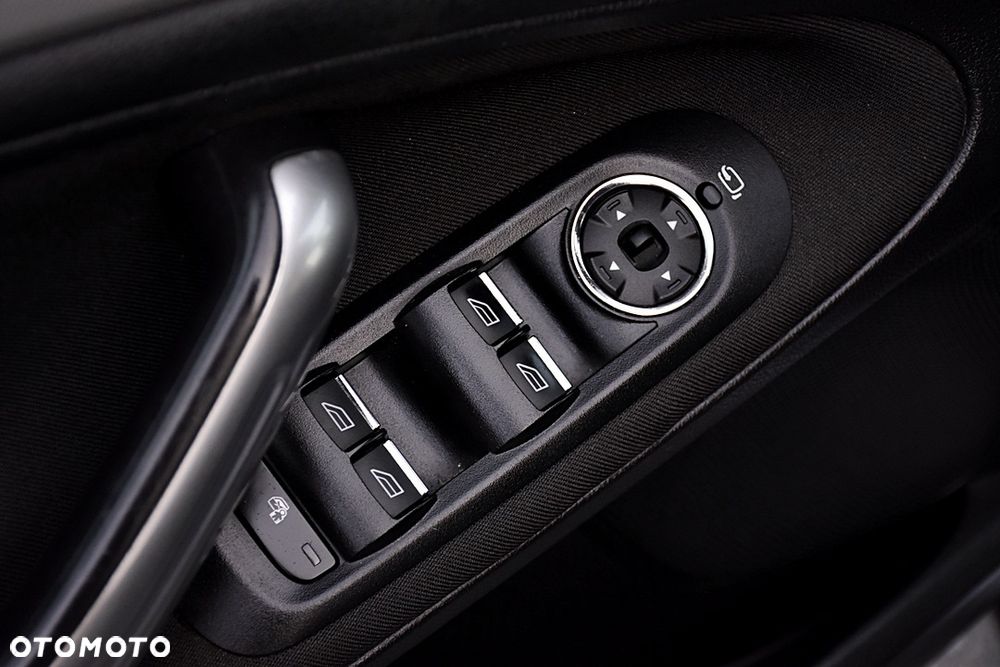 Ford S-Max 2.0 TDCi DPF Business Edition - 28