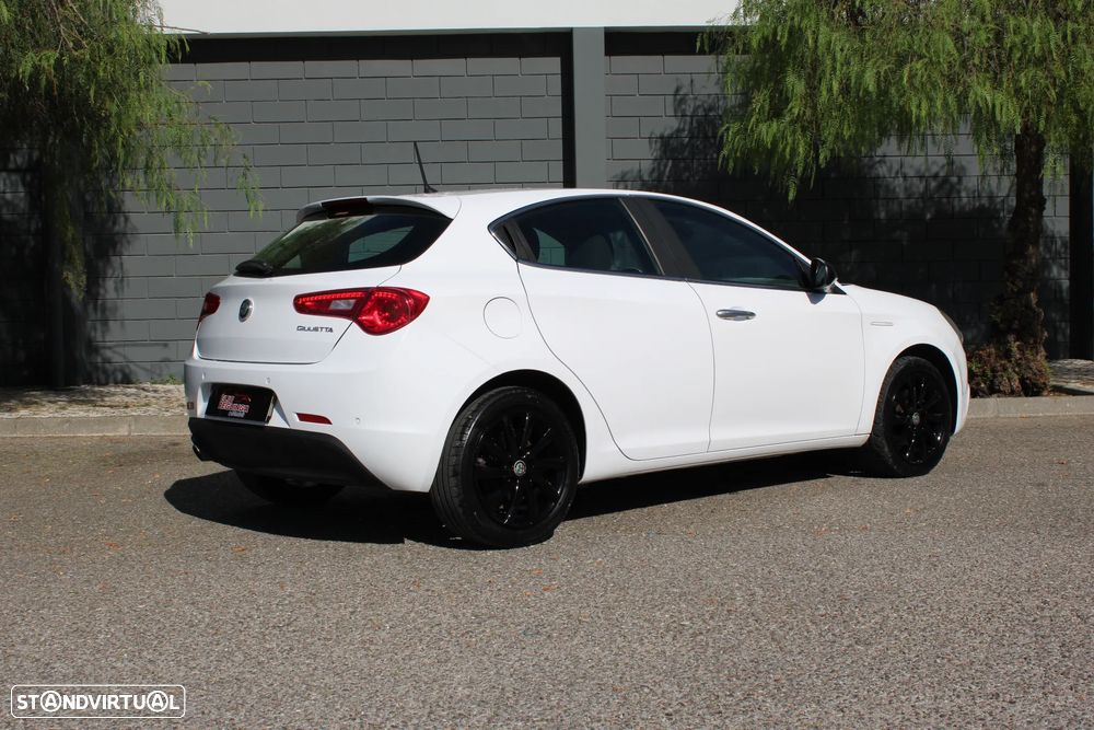 Alfa Romeo Giulietta - 5
