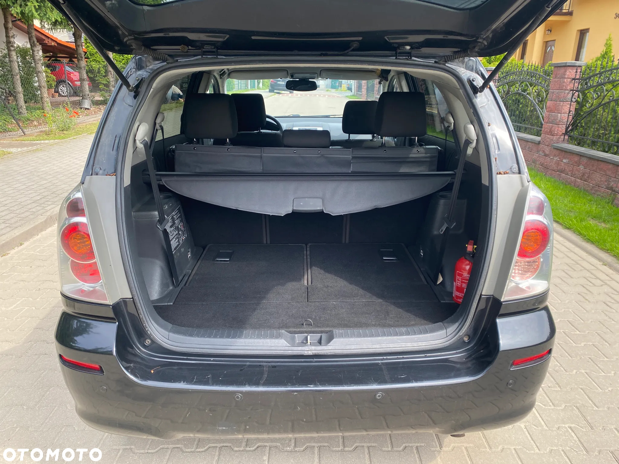 Toyota Corolla Verso 1.8 Premium + 7os - 9