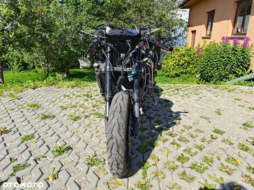Honda CBR - 6