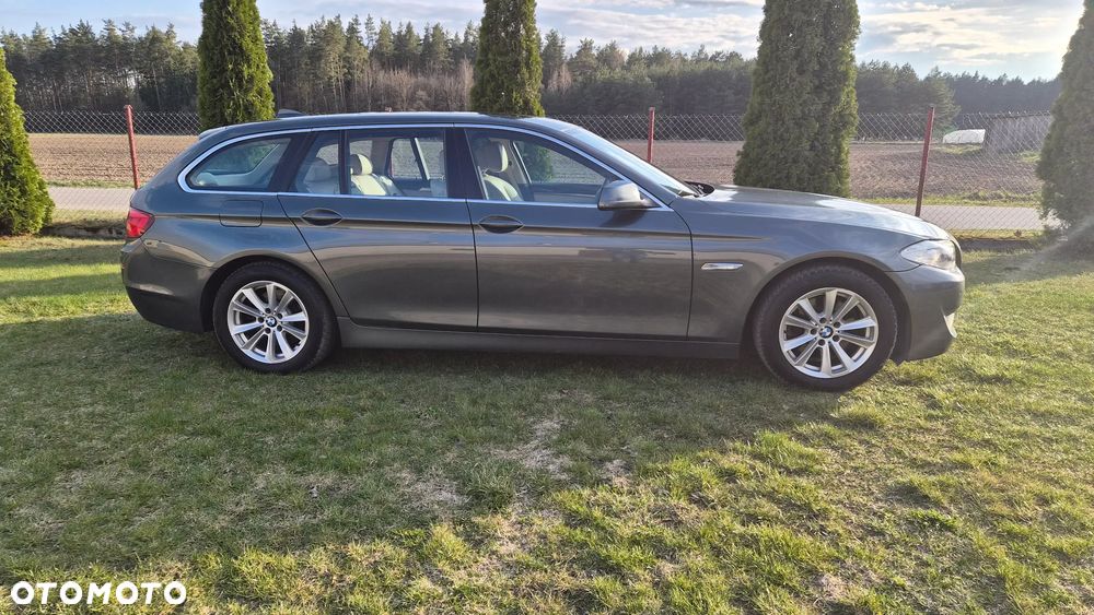BMW Seria 5 520d - 2