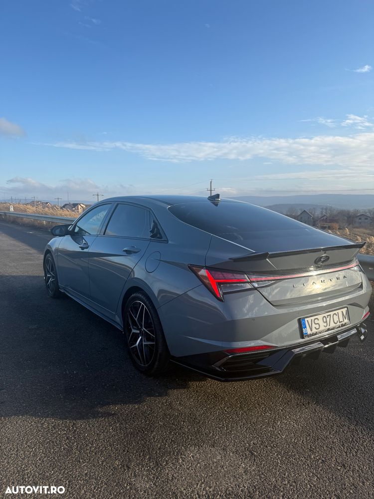 Hyundai Elantra 1.6 l 123 CP CVT Exclusive Navi - 3