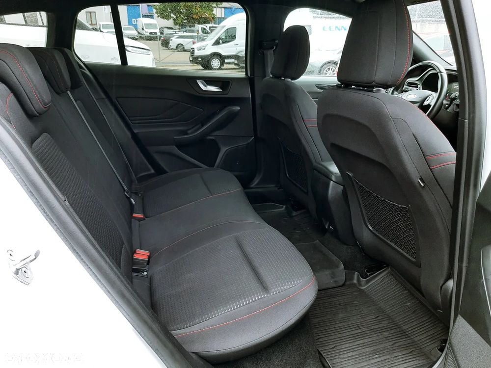 Ford Focus 2.0 EcoBlue ST-Line X - 29