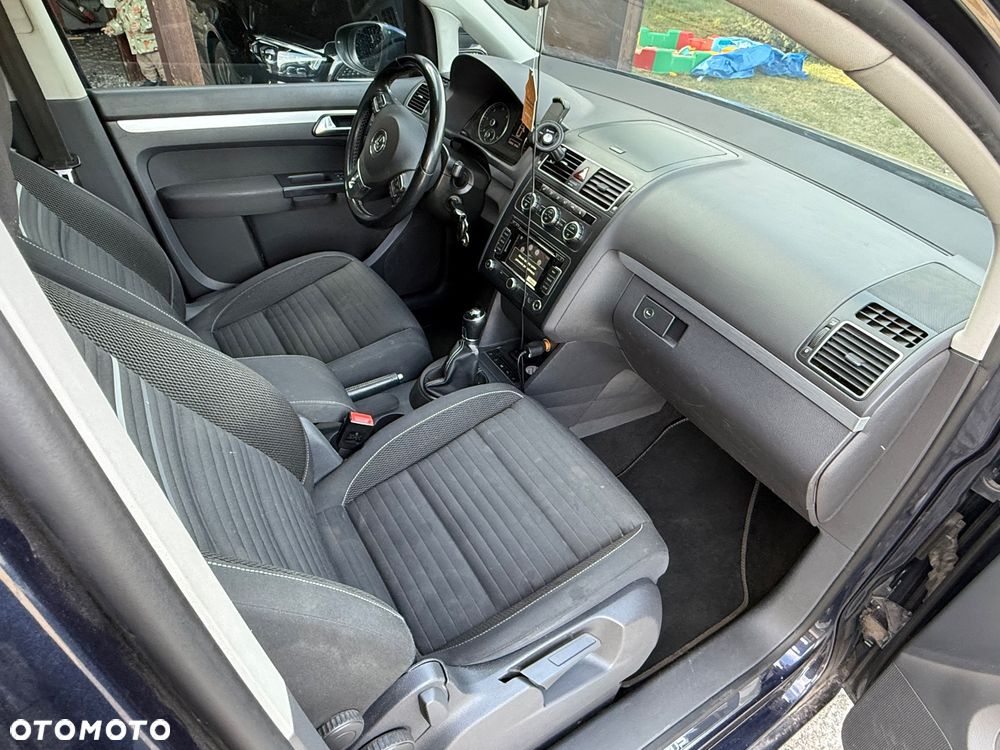 Volkswagen Touran 2.0 TDI DPF Comfortline - 16