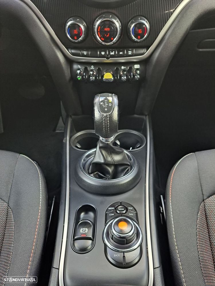 MINI Countryman Cooper SE ALL4 Auto - 15