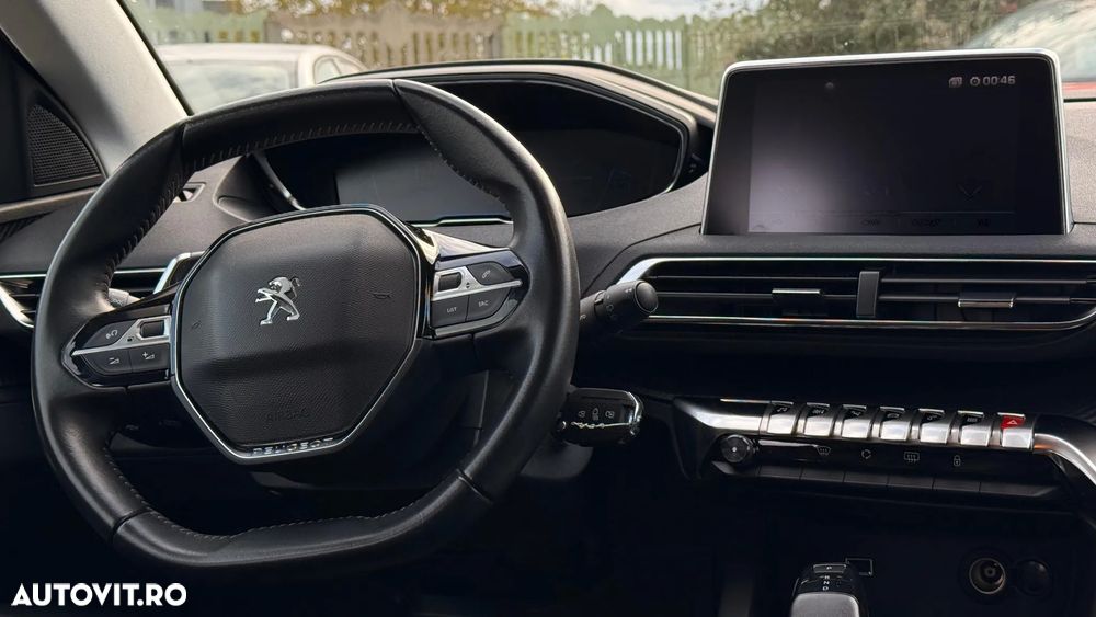 Peugeot 3008 1.5 BlueHDI S&S EAT8 Active - 11