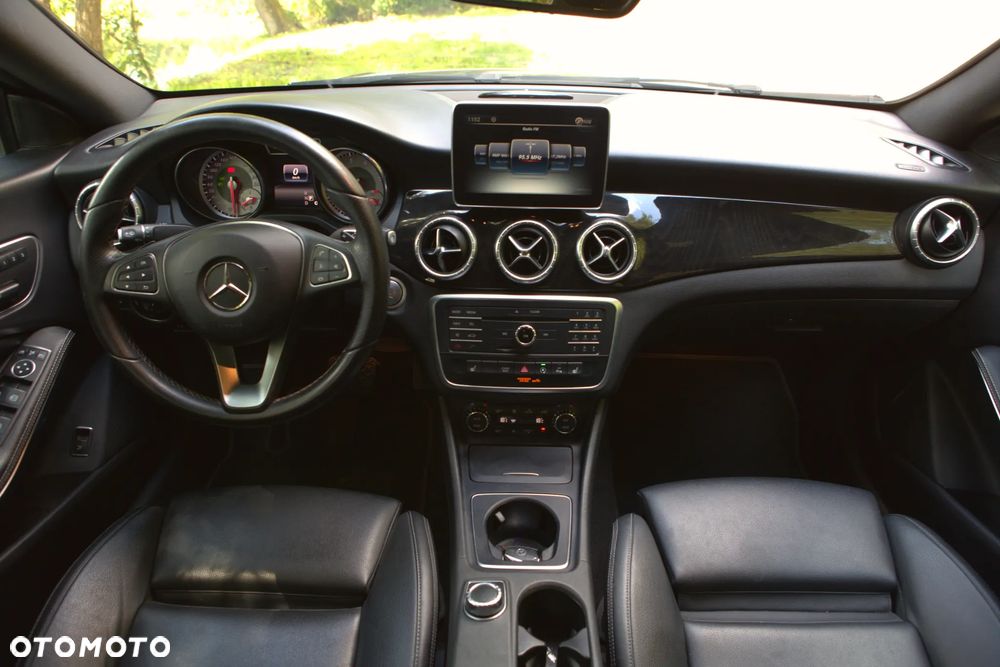 Mercedes-Benz CLA 250 4-Matic Sport - 21