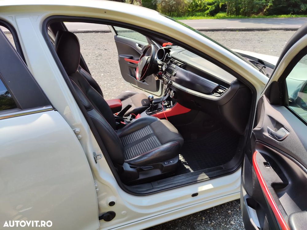 Alfa Romeo Giulietta 2.0 Mjet Distinctive - 20