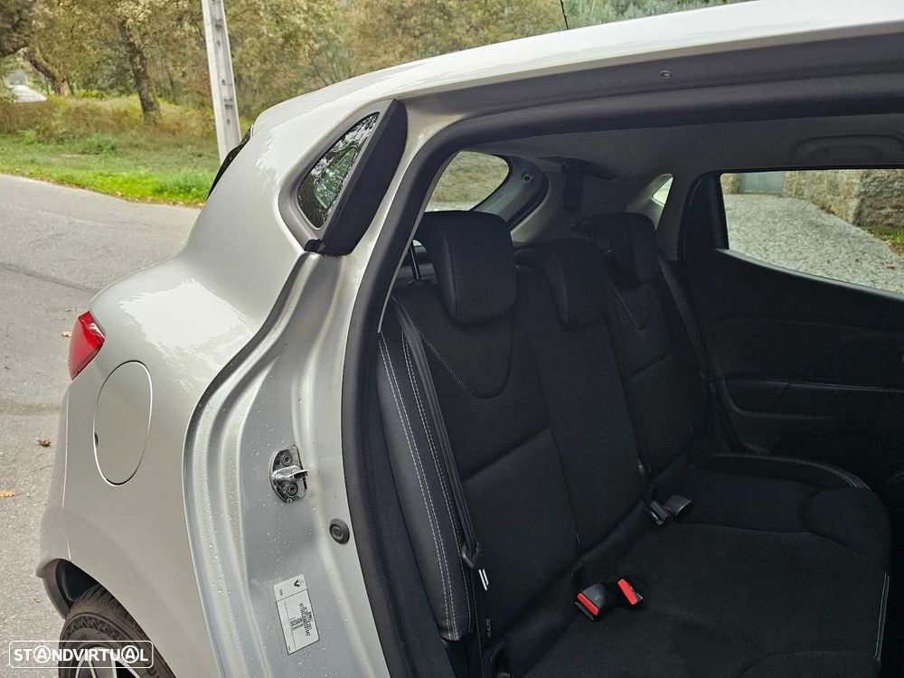 Renault Clio BLUE dCi 100 EVOLUTION - 14