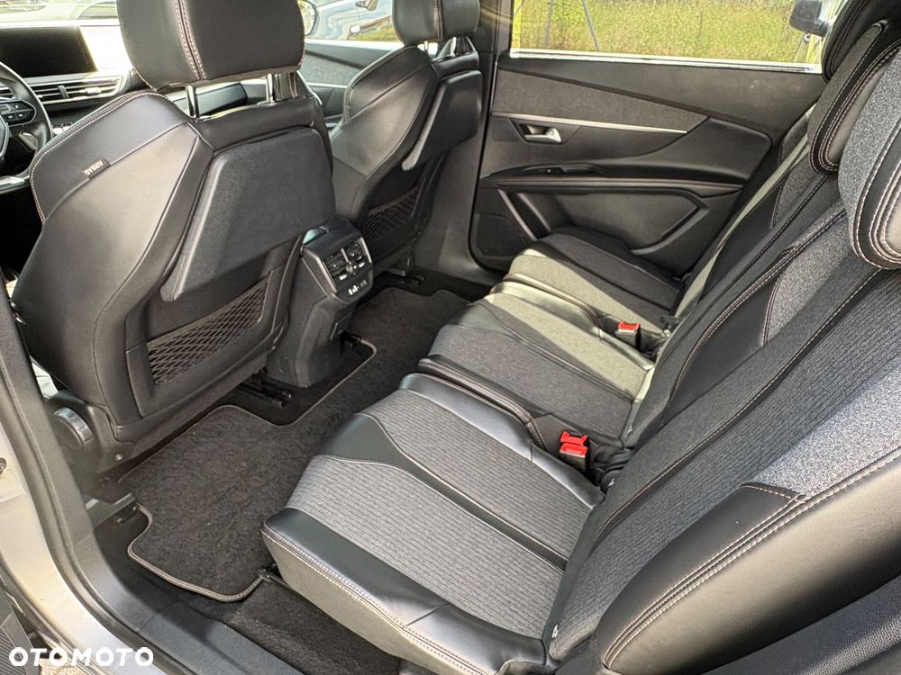 Peugeot 5008 - 6