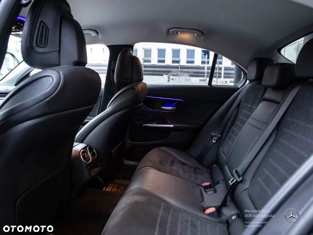 Mercedes-Benz Klasa C 200 d mHEV AMG - 11
