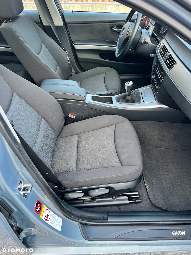 BMW Seria 3 - 18