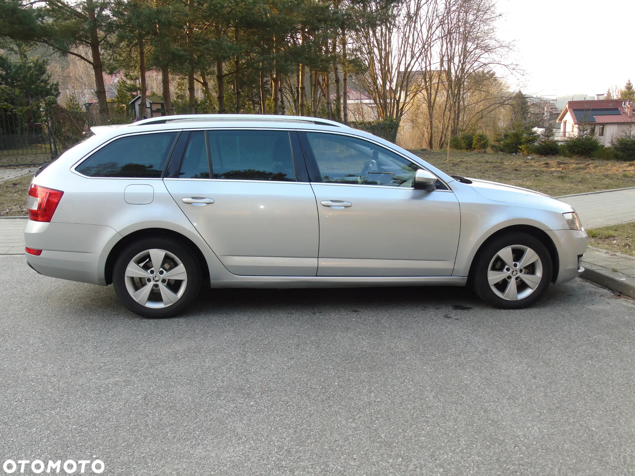 Skoda Octavia Combi 1.6 TDI DPF DSG Active - 7