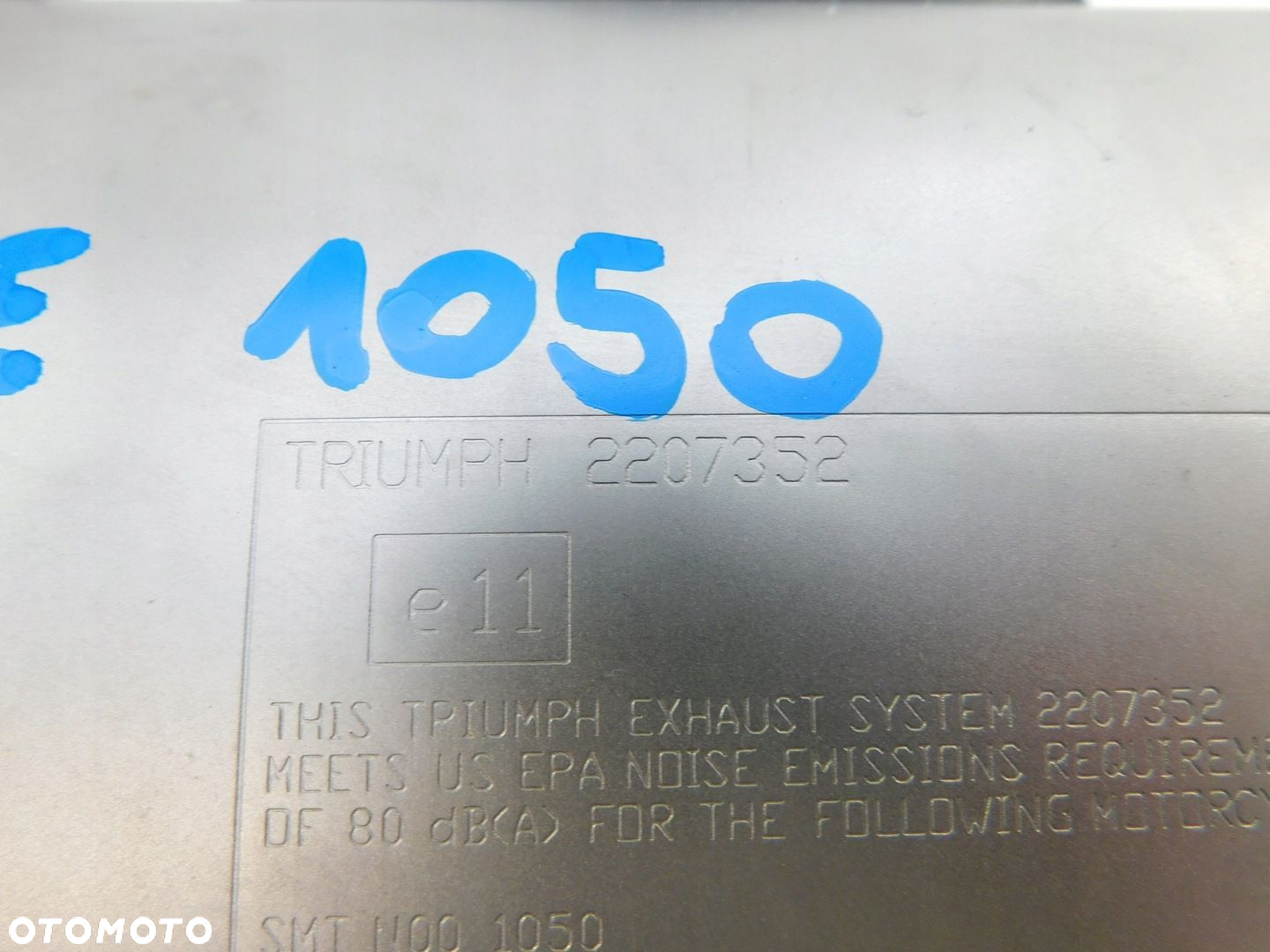 TRIUMPH SPEED TRIPLE 1050 TŁUMIK WYDECH PRAWY - 8