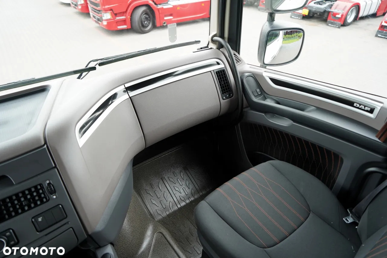 DAF XF 480 / SUPER SPACE CAB / KLIMA POSTOJOWA   / OPONY 100% / 290 TYS KM / PO ZŁOTYM KONTRAKCIE SERWISOWYM - 33