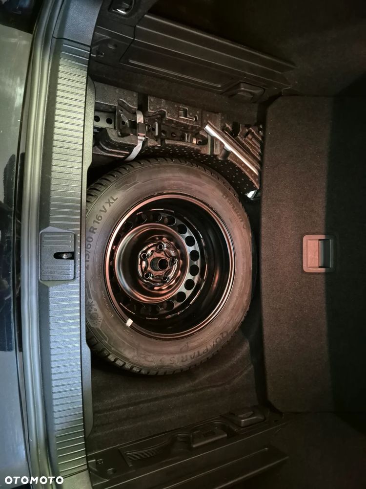 Volkswagen Passat ver-2-0-tdi-scr-dsg-elegance - 14