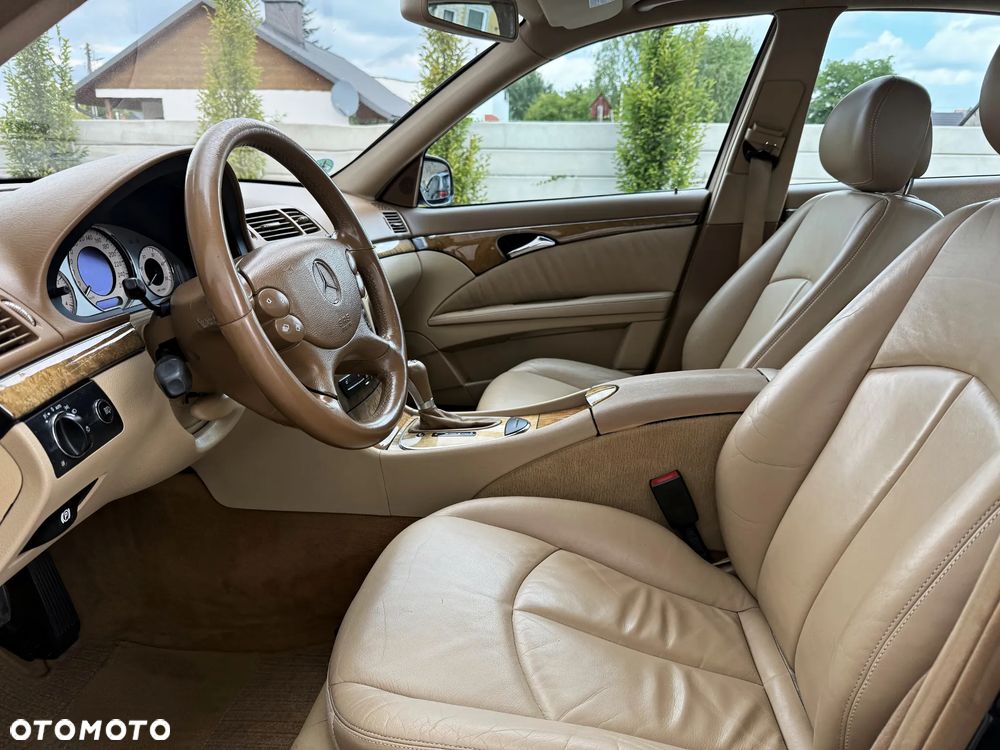 Mercedes-Benz Klasa E 220 CDI Automatik Avantgarde BusinessEDITION - 29