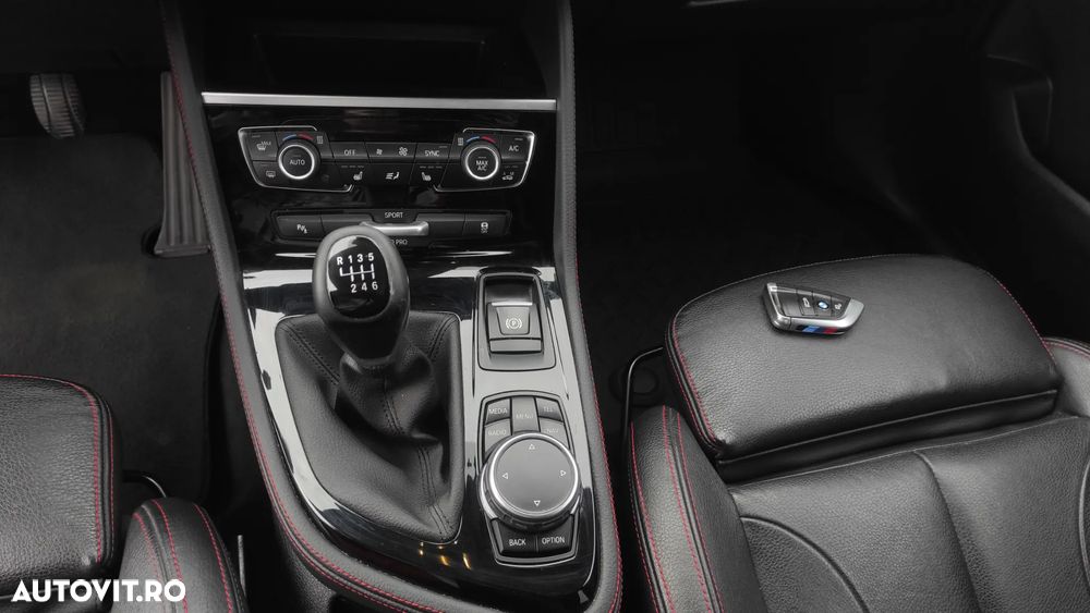 BMW Seria 2 218d Sport Line - 19