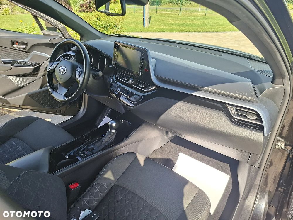 Toyota C-HR - 13
