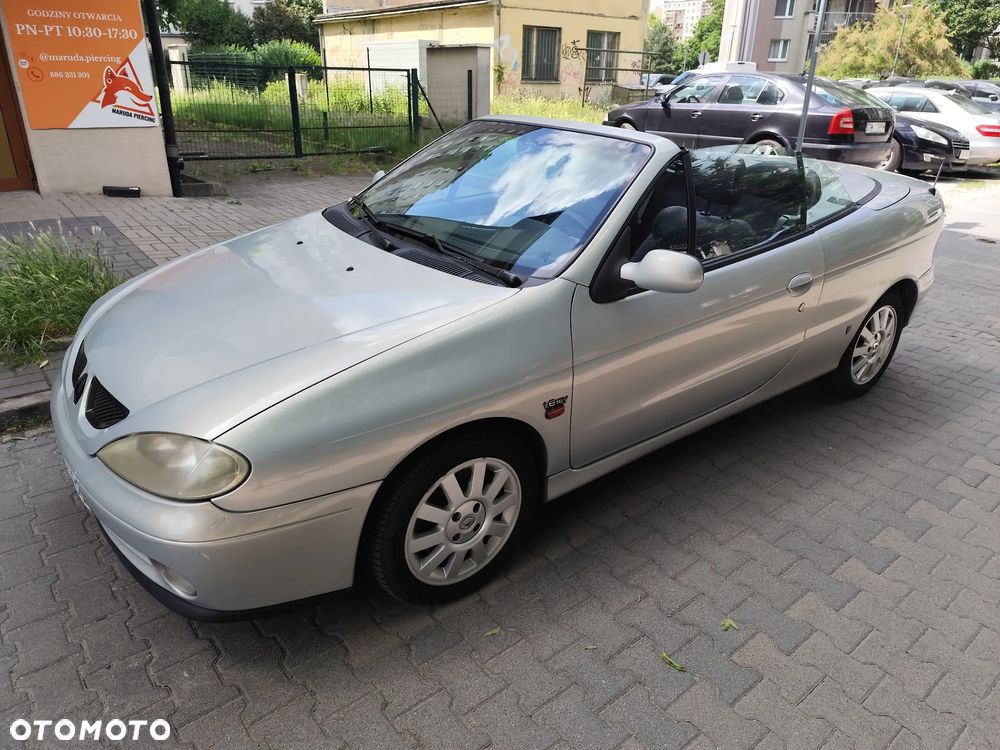 Renault Megane 1.6 Privilege - 8