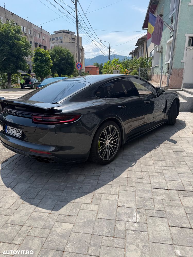 Porsche Panamera Turbo S E-Hybrid - 3