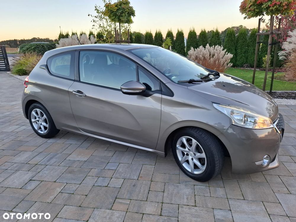 Peugeot 208 1.4 VTi Active - 25