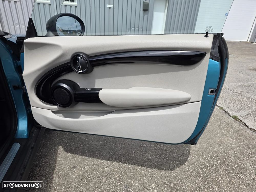 MINI Cabrio Cooper D - 16